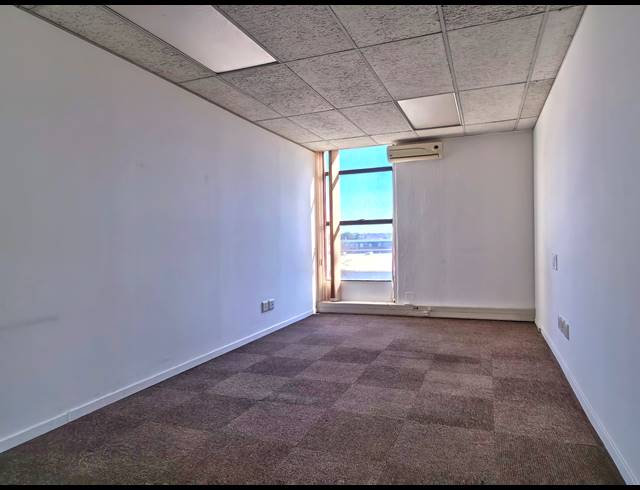 419M² OFFICE TO LET IN CRAIGHALL PARK